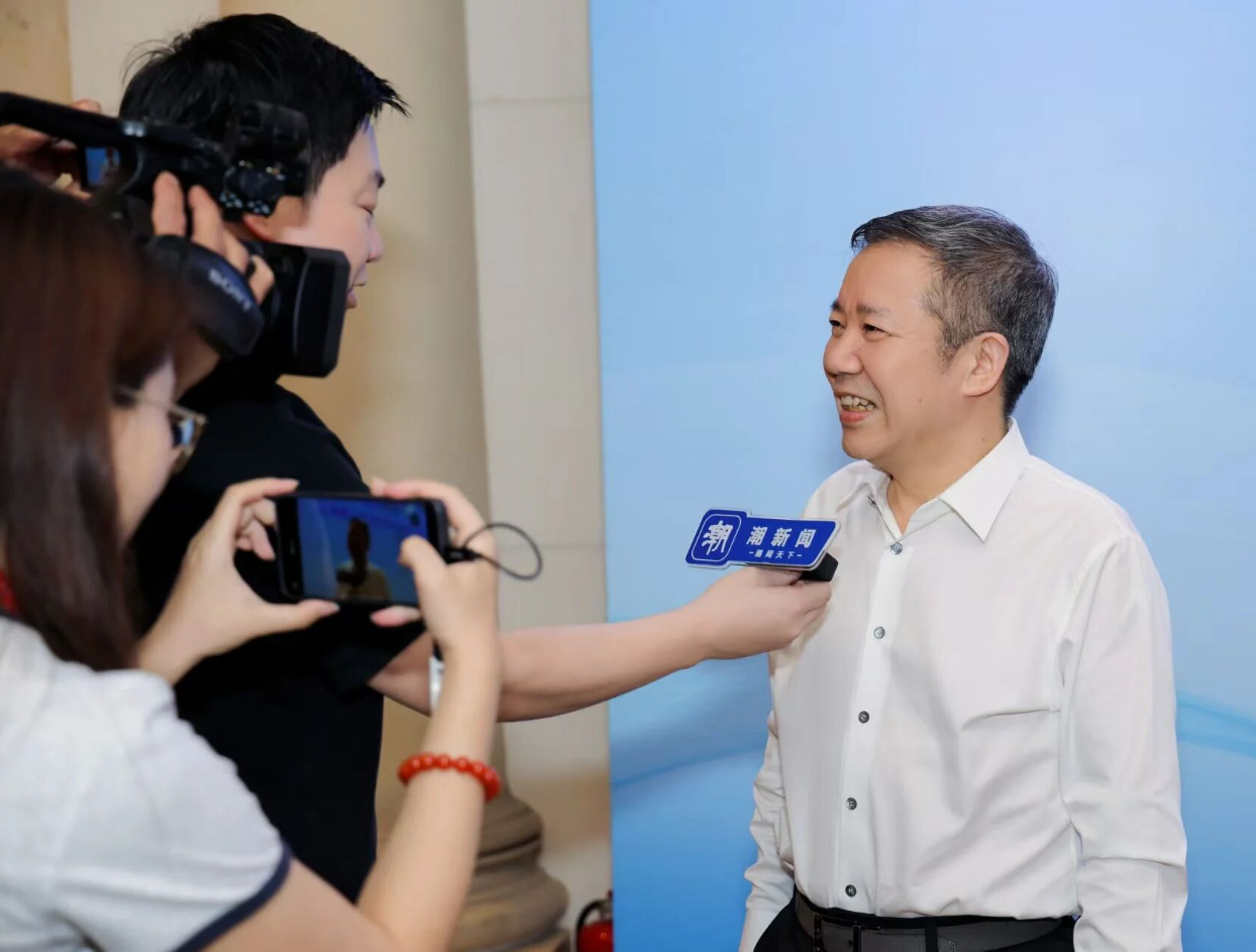 张晓平出席上海新兴产业投资促进会会员大会  共话长江经济带产业协同新未来