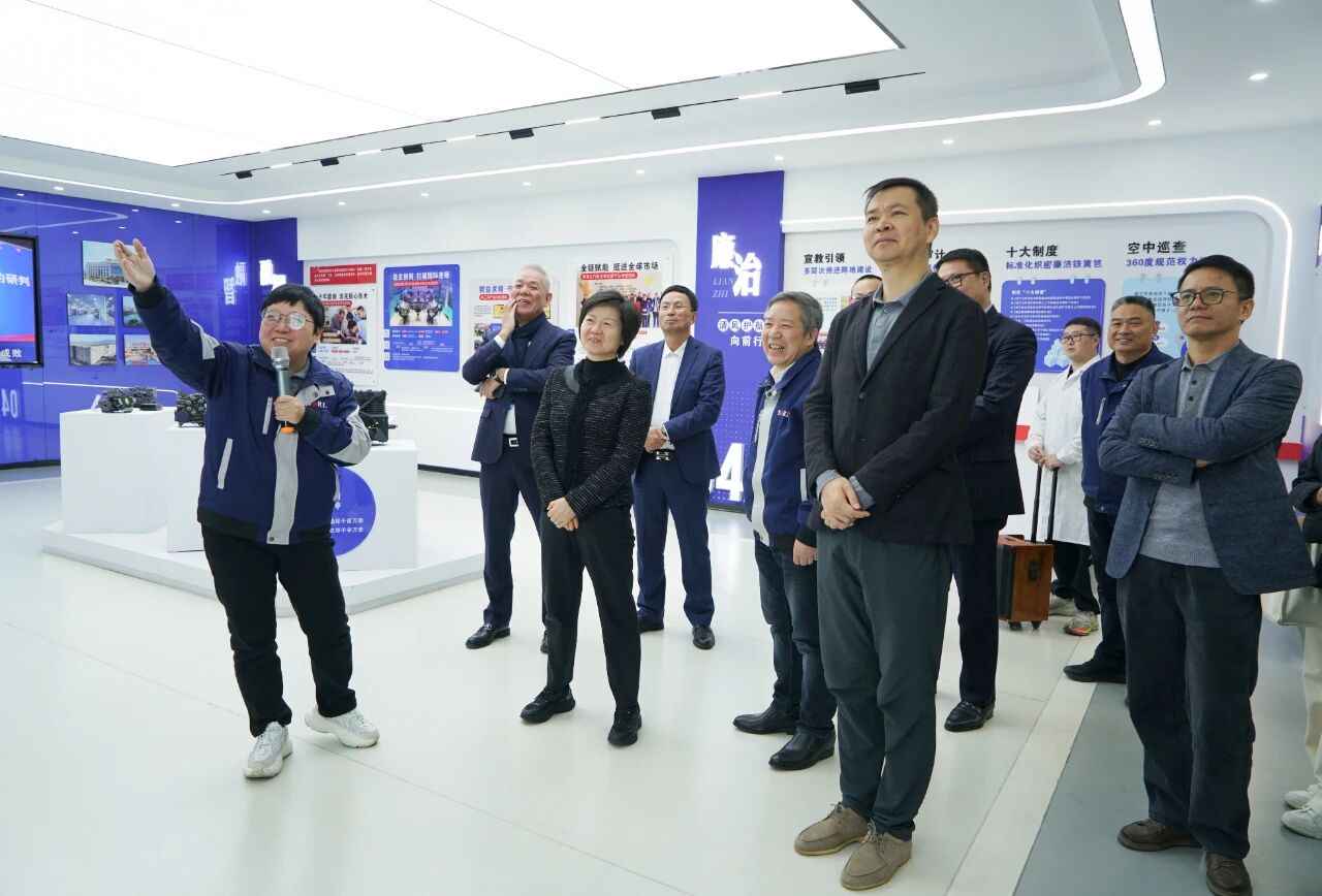 长三角企业家圆桌会考察团莅临瑞立集团考察指导